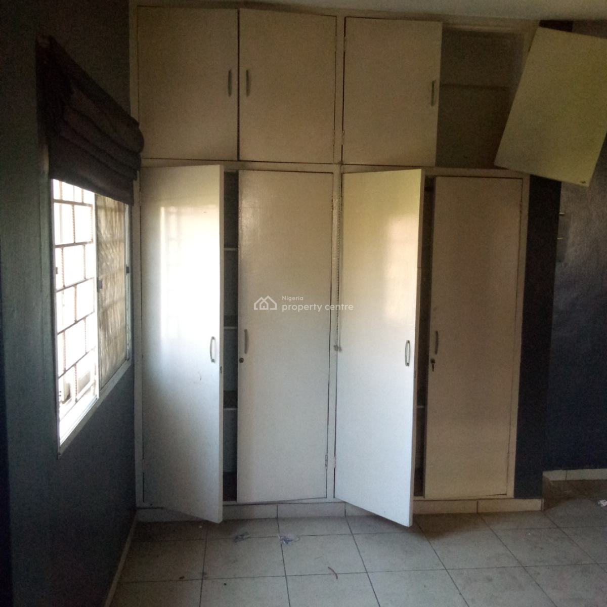 a Renovated 2 Bedroom Apartment at Mende, Maryland., Mende, Maryland, Lagos, Flat / Apartment for Rent