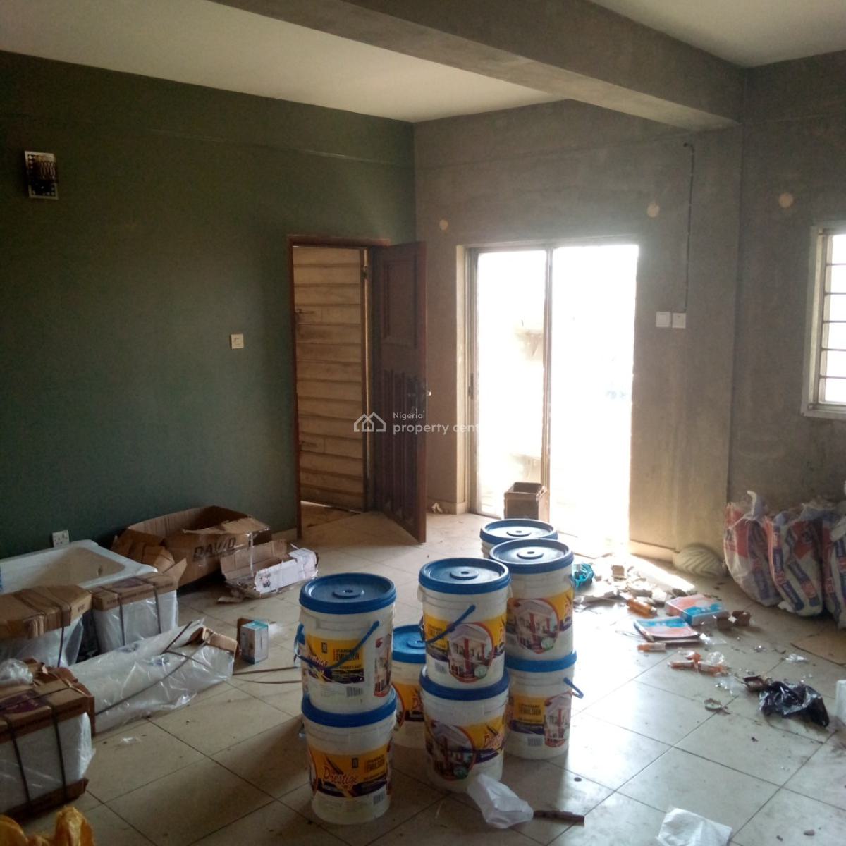 a Renovated 2 Bedroom Apartment at Mende, Maryland., Mende, Maryland, Lagos, Flat / Apartment for Rent