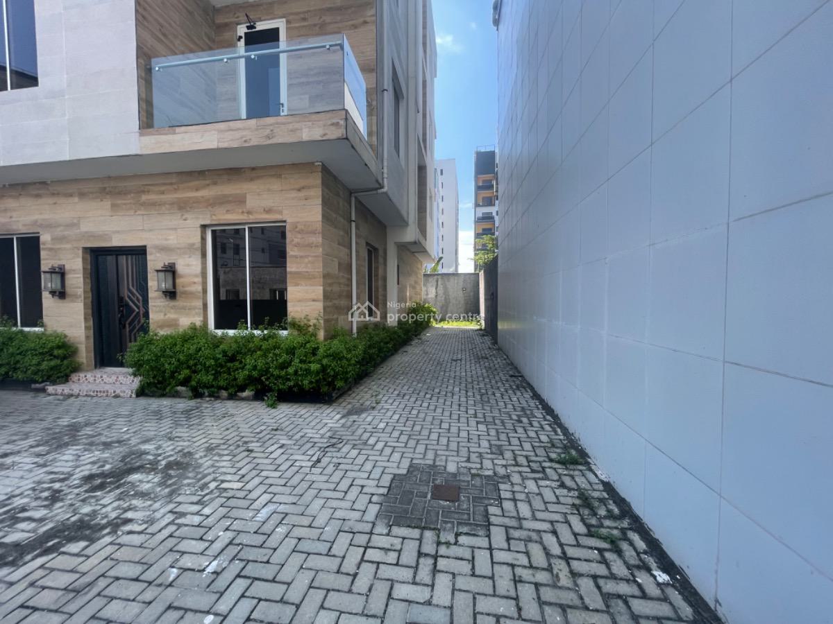 Nicely Built 4 Bedroom Maisonette with a Bq, Banana Island Road Ikoyi, Ikoyi, Lagos, Terraced Duplex for Sale