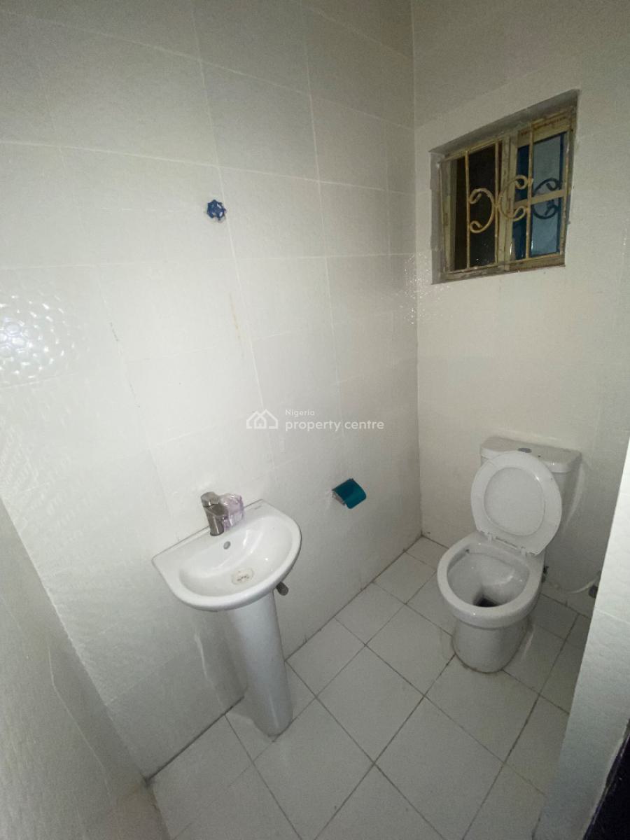 Newly Built Units of 3 Bedroom Apartments, Muniru Estate, Ogombo, Ajah, Lagos, Flat / Apartment for Rent