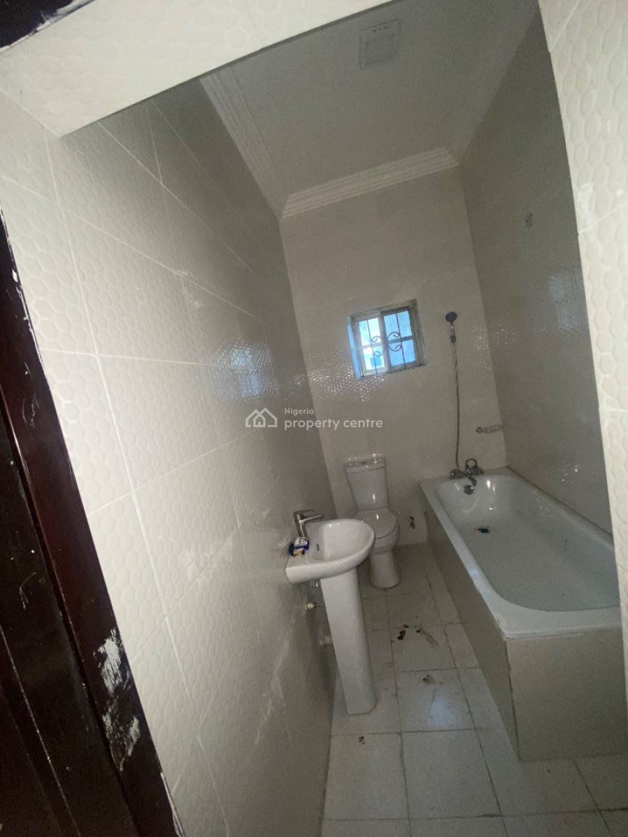 Newly Built Units of 3 Bedroom Apartments, Muniru Estate, Ogombo, Ajah, Lagos, Flat / Apartment for Rent