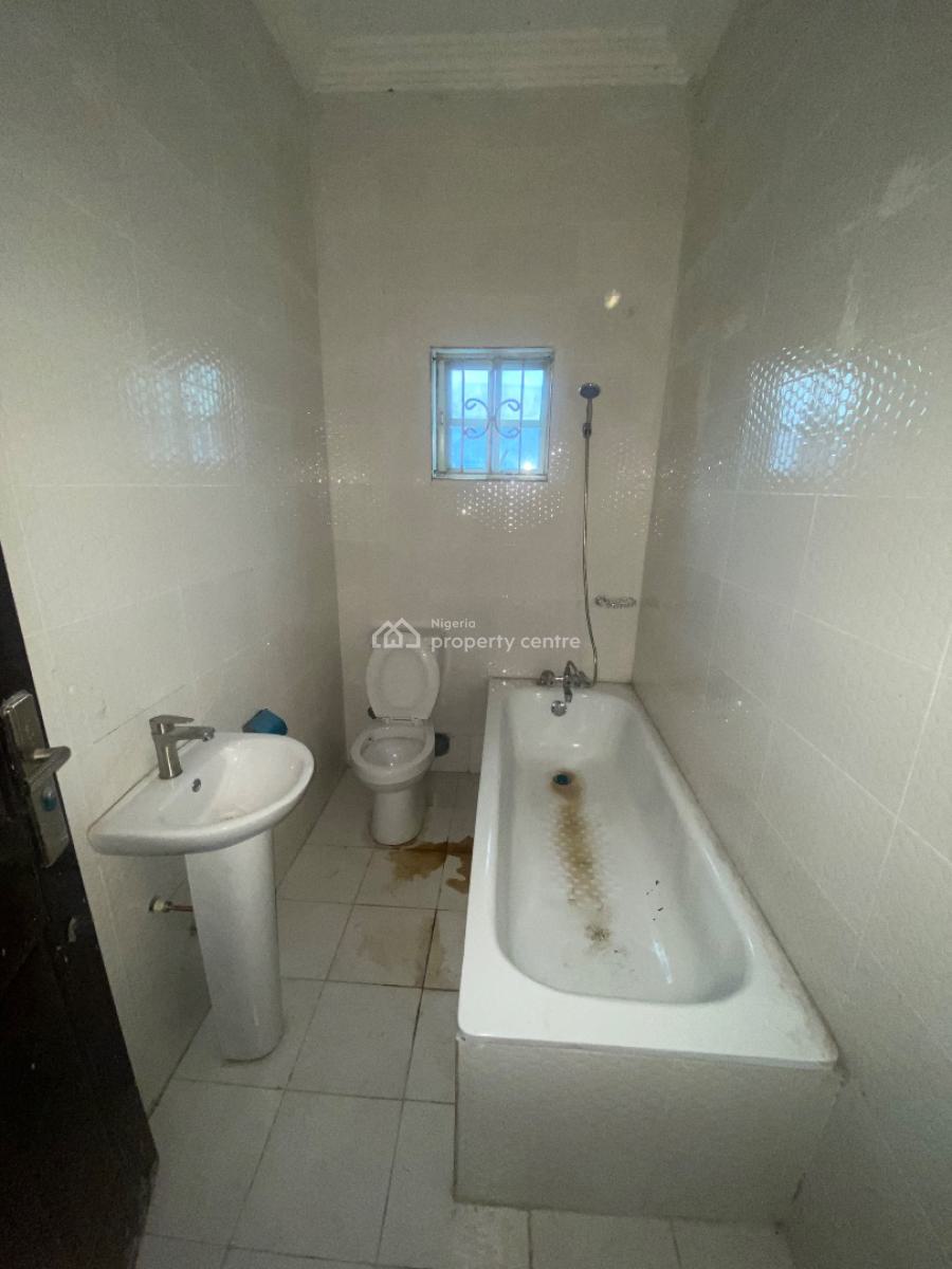 Newly Built Units of 3 Bedroom Apartments, Muniru Estate, Ogombo, Ajah, Lagos, Flat / Apartment for Rent