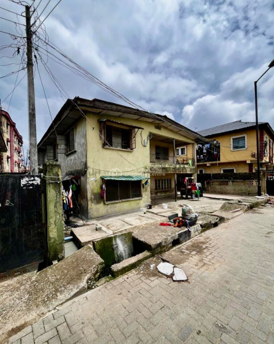Smart Investors Plug: Demolish and Build on a Busy Major Road, Ijesha, Surulere, Lagos, Land for Sale