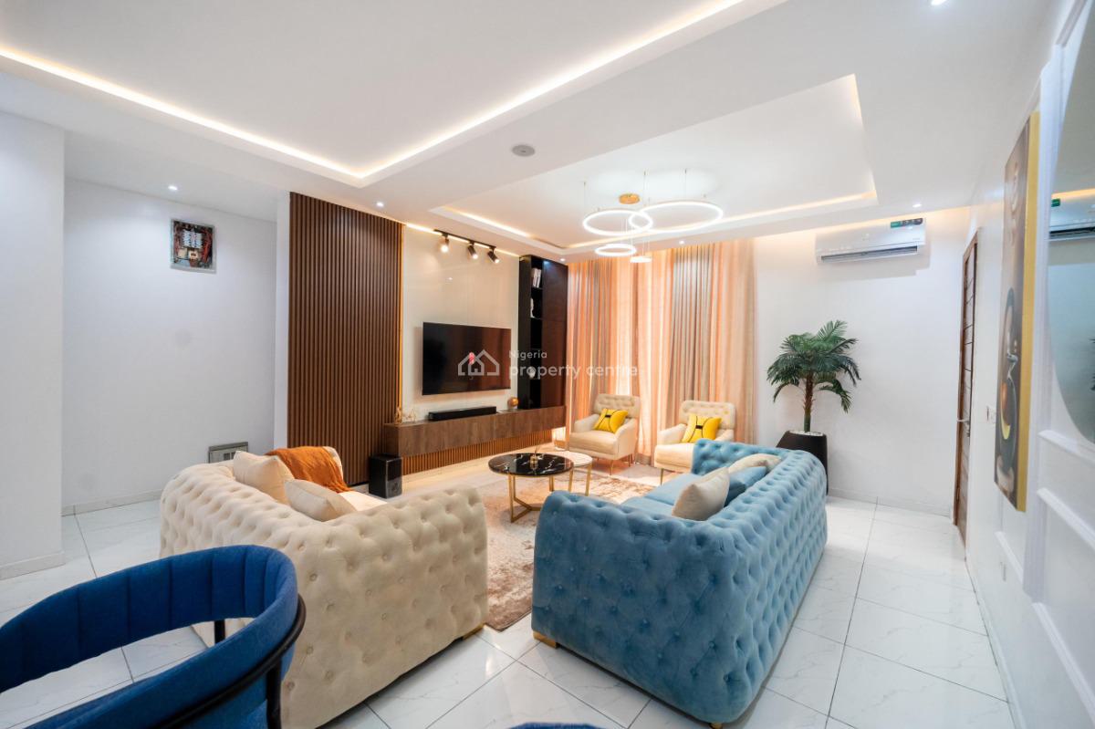 Cute 2 Bedroom Apartment with Ps5, Ologolo, Lekki, Lagos, Flat / Apartment Short Let