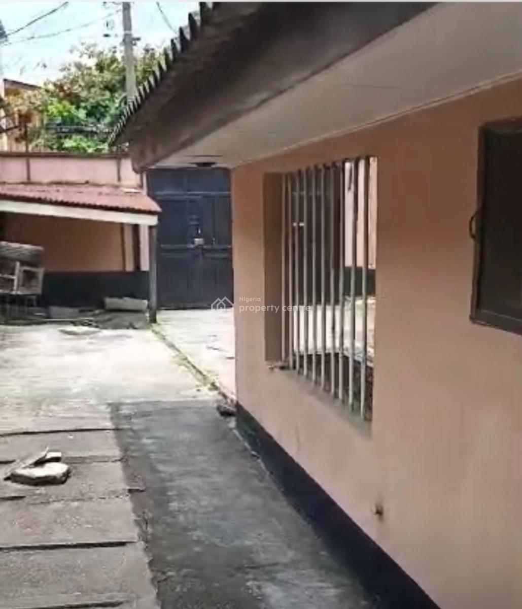Four Bedroom Bungalow with Bq, Off Bode Thomas, Surulere, Lagos, Detached Bungalow for Sale