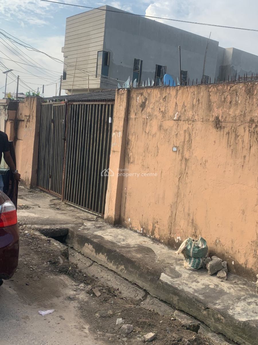 2 Unit of Bungalow, Surulere, Lagos, Detached Bungalow for Sale