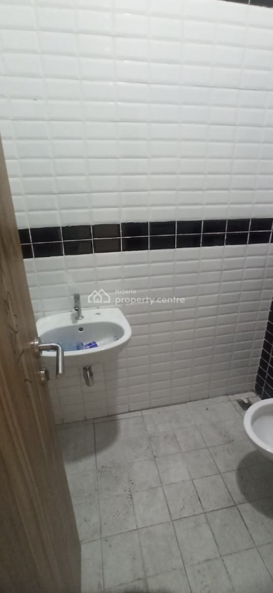 40sqm Shop Space Distressed, Wuse 2, Abuja, Shop for Sale