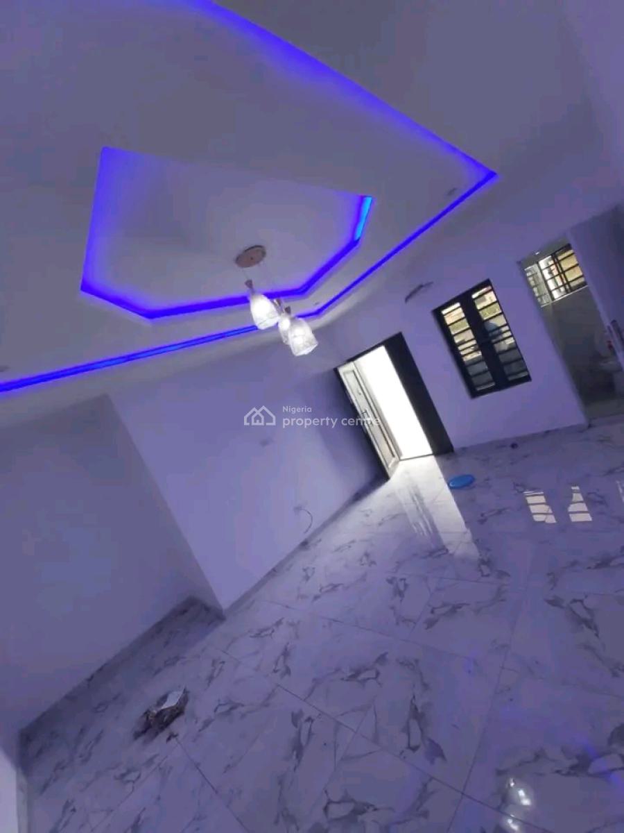 Nice Upstair 2bedroom Flat, Hopevile Estate, Sangotedo, Ajah, Lagos, Flat / Apartment for Rent