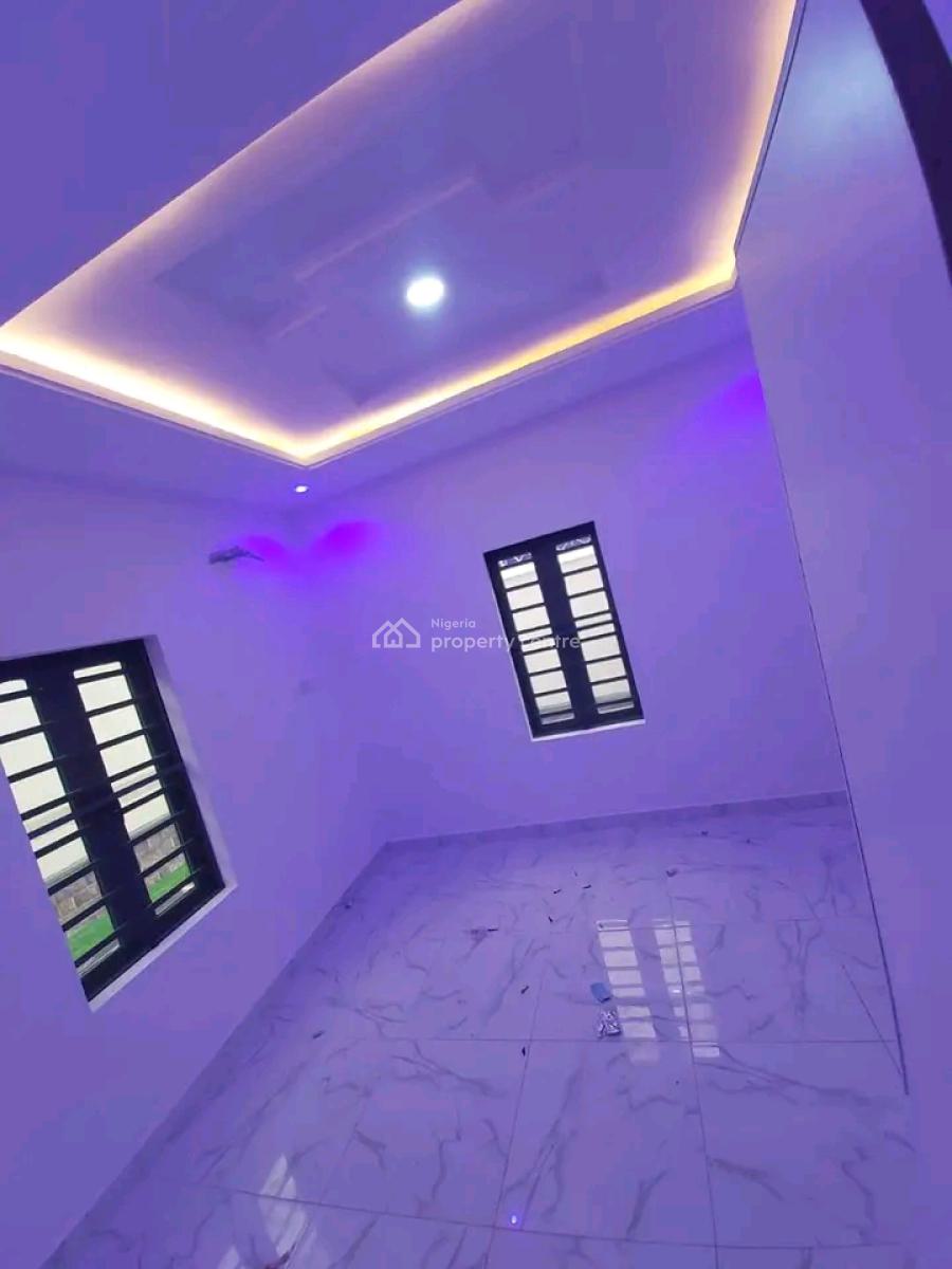 Nice Upstair 2bedroom Flat, Hopevile Estate, Sangotedo, Ajah, Lagos, Flat / Apartment for Rent
