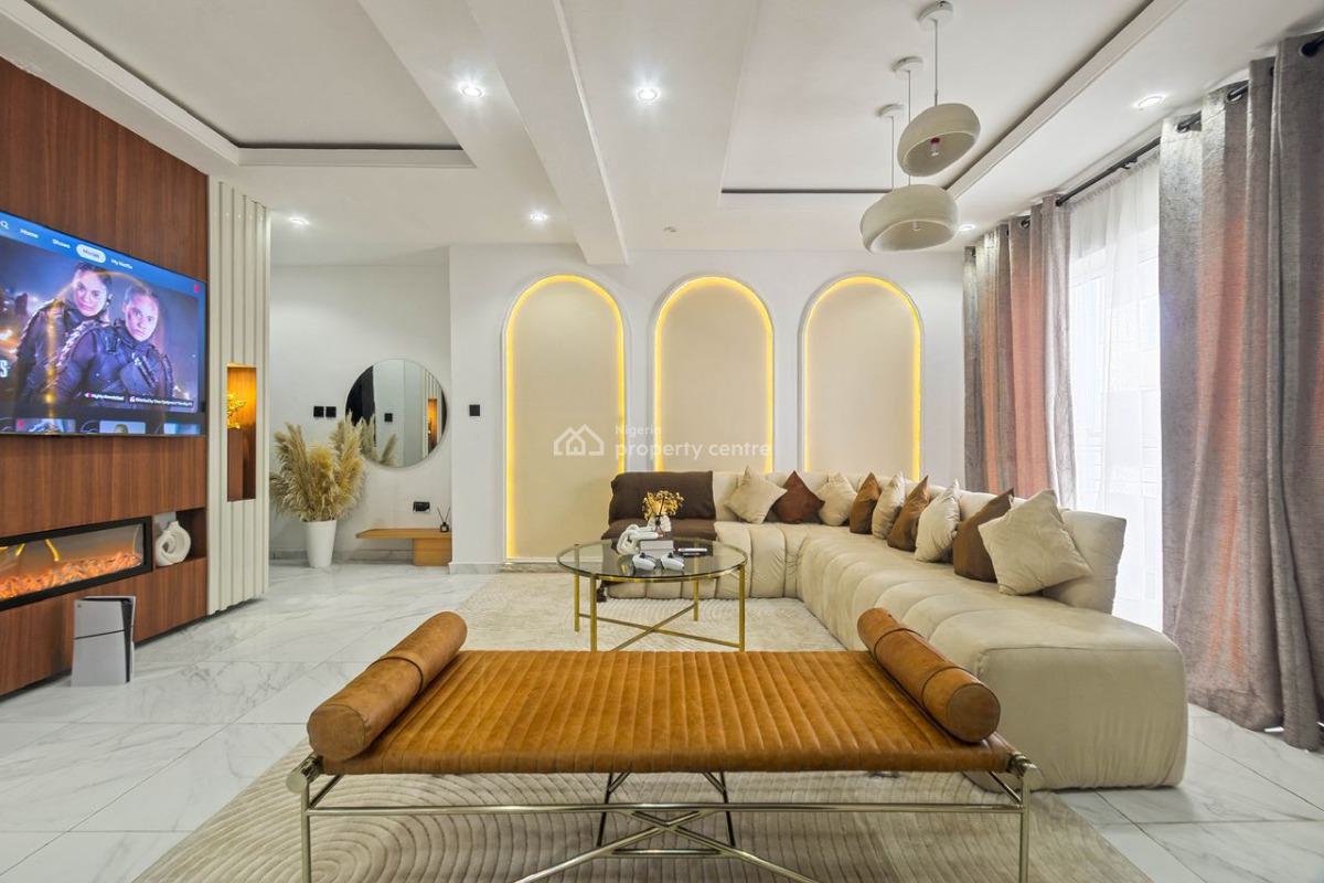 Luxury 1 Bed + Ps5 + Private Gym, Freedom Way,lekki Phase 1, Lekki, Lagos, Flat / Apartment Short Let