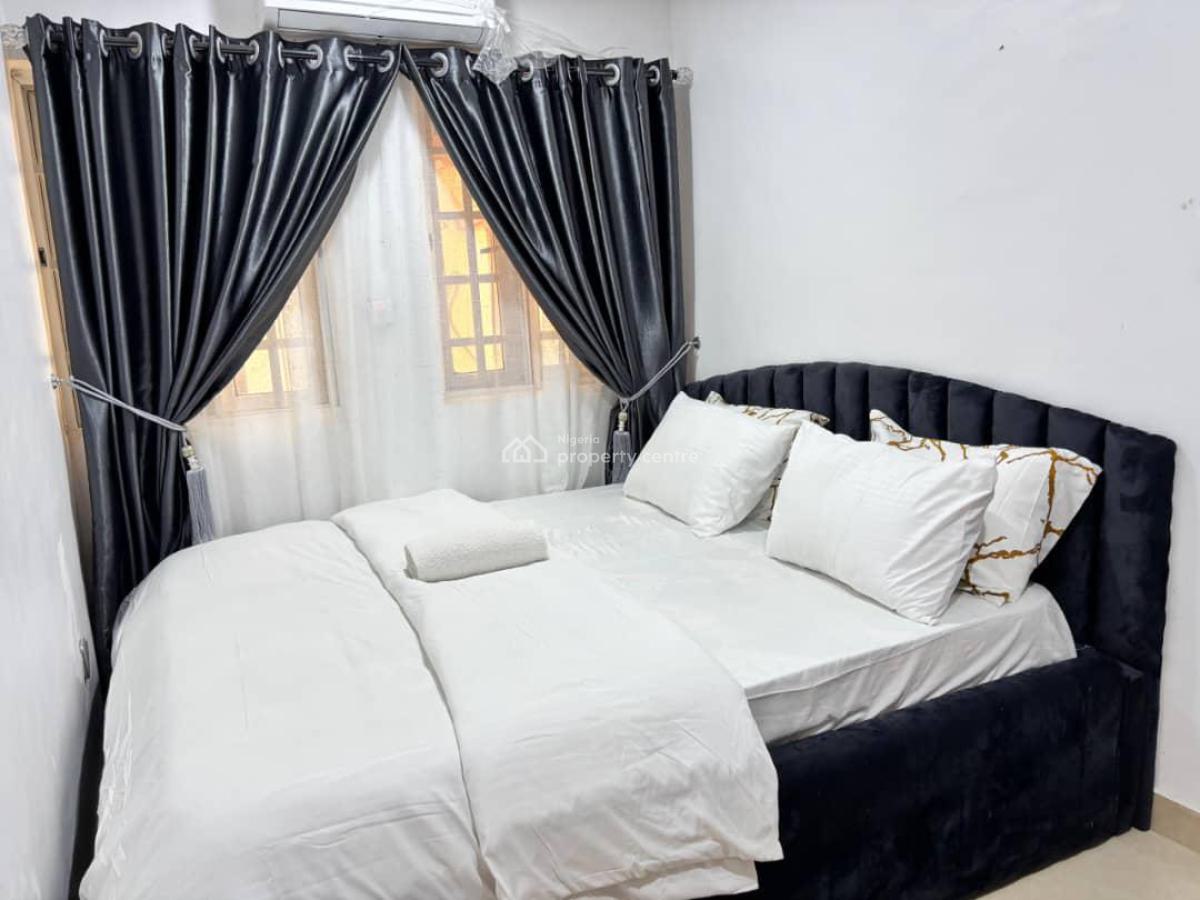 Cozy Mini Flat, Chisco After Ikate, Lekki, Lagos, Flat / Apartment Short Let
