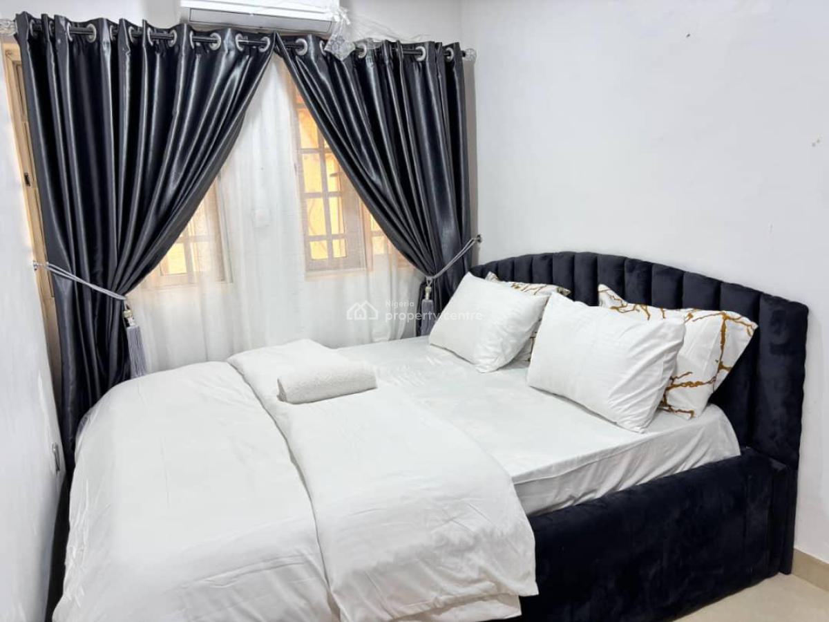 Cozy Mini Flat, Chisco After Ikate, Lekki, Lagos, Flat / Apartment Short Let