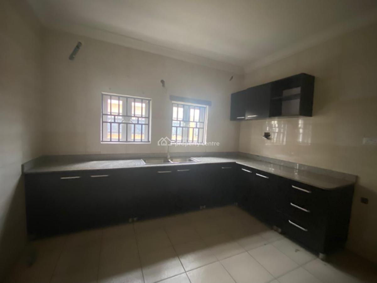 Spacious 4 Bedrooms Detached Duplex with Bq, Lekki Phase 1, Lekki, Lagos, Detached Duplex for Rent