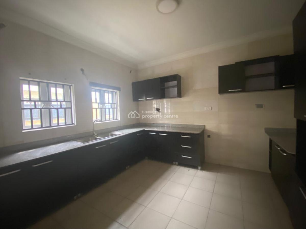 Spacious 4 Bedrooms Detached Duplex with Bq, Lekki Phase 1, Lekki, Lagos, Detached Duplex for Rent