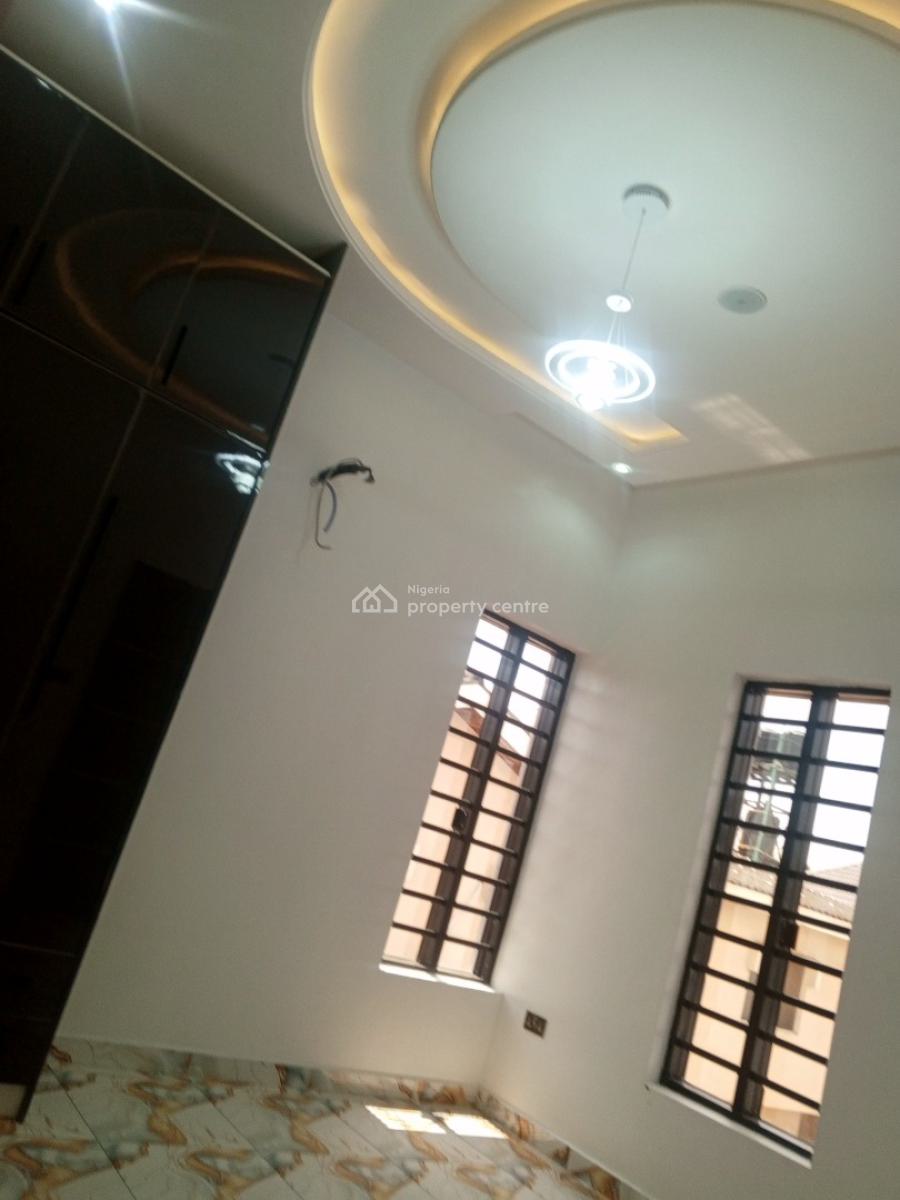 Perfect Rooms and Palour Self, Off Adeniran Ogunsanya, Surulere, Lagos, Flat / Apartment for Rent