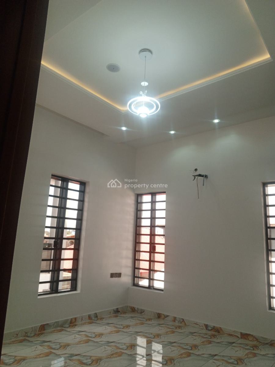 Perfect Rooms and Palour Self, Off Adeniran Ogunsanya, Surulere, Lagos, Flat / Apartment for Rent
