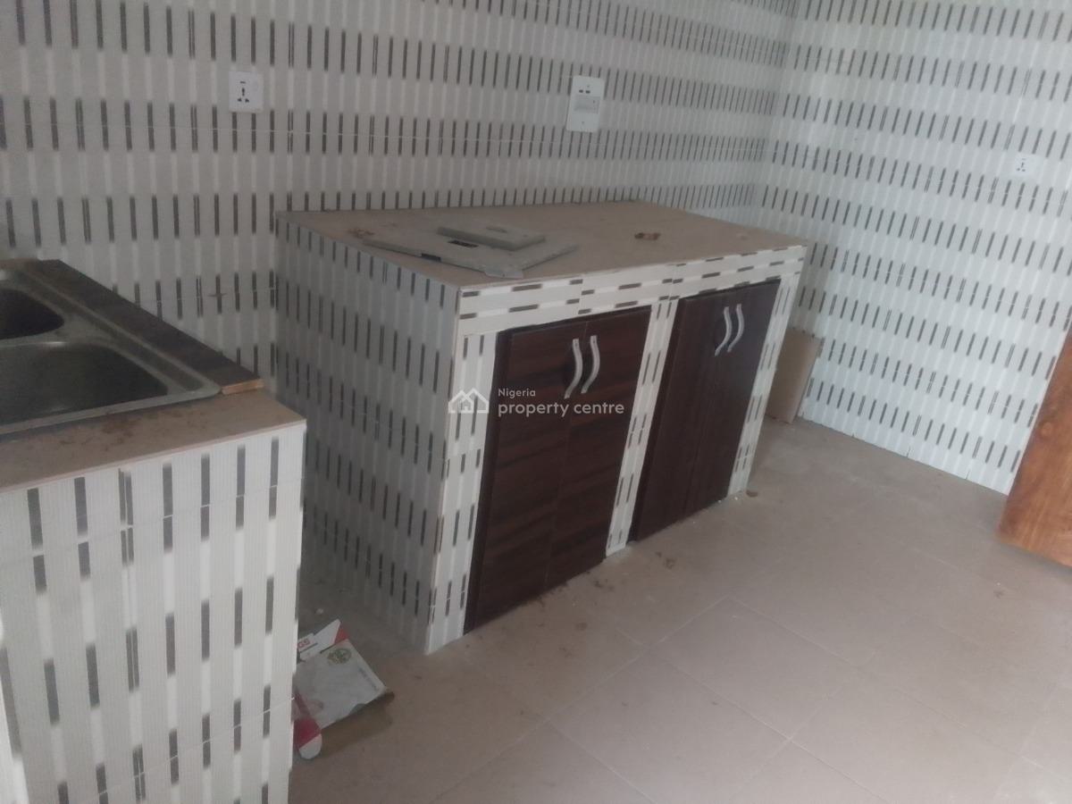 Newly Buildt Luxury 2 Bedroom Flat with Excellent Features, Catholic Mission Rd, Ogombo, Ajah, Lagos, Flat / Apartment for Rent