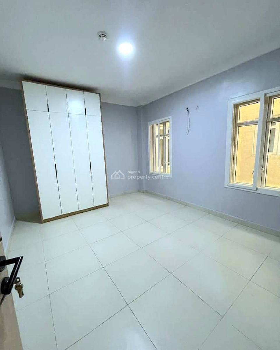 Well Maintained 3--bedroom Apartment, Ikate Elegushi, Lekki, Lagos, Flat / Apartment for Sale