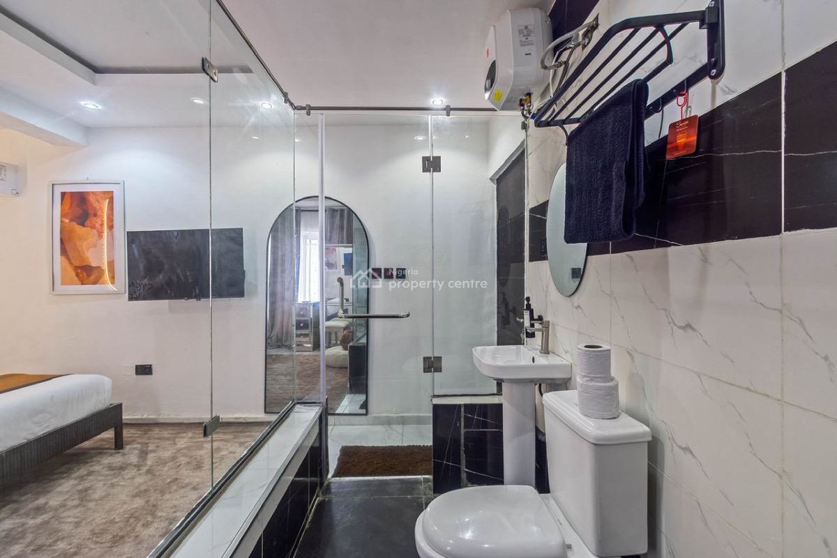 Champagne    *a Spacious Luxury 1 Bedroom with Ps5, 2 Balconies & Pr, Freedom Way, Lekki Phase 1, Lekki, Lagos, Detached Duplex Short Let
