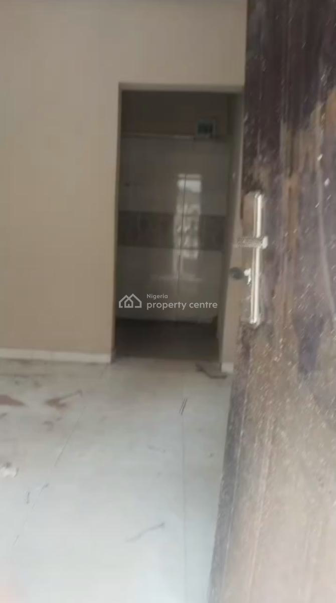 Newly Renovated Self-con Apartment, in an Estate, Adeniyi Jones, Ikeja, Lagos, Self Contain (single Rooms) for Rent