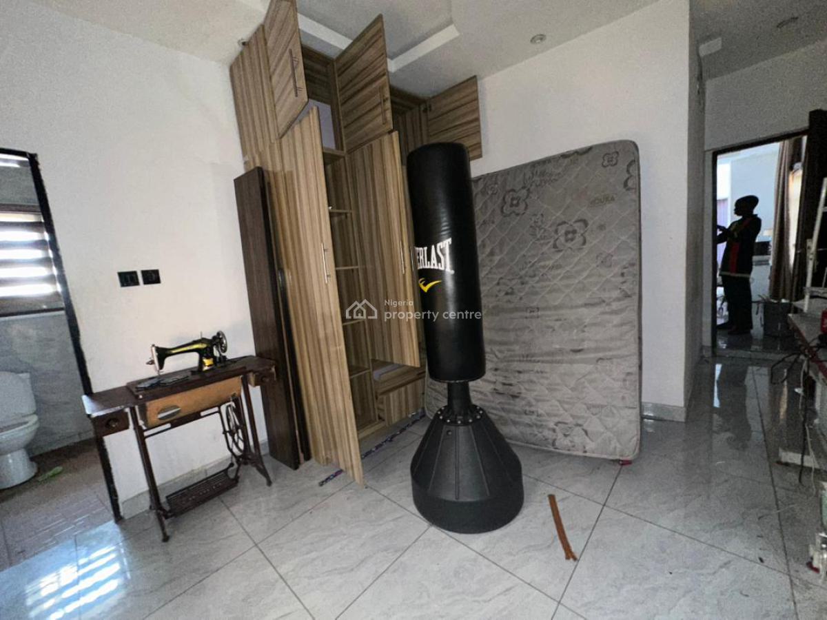 Clean 2bedroom Flat with Pop Modern Facilities in Secured Omole Phase, in a Secured Estate at Omole Phase 2 Extension, Omole Phase 2, Ikeja, Lagos, Flat / Apartment for Rent