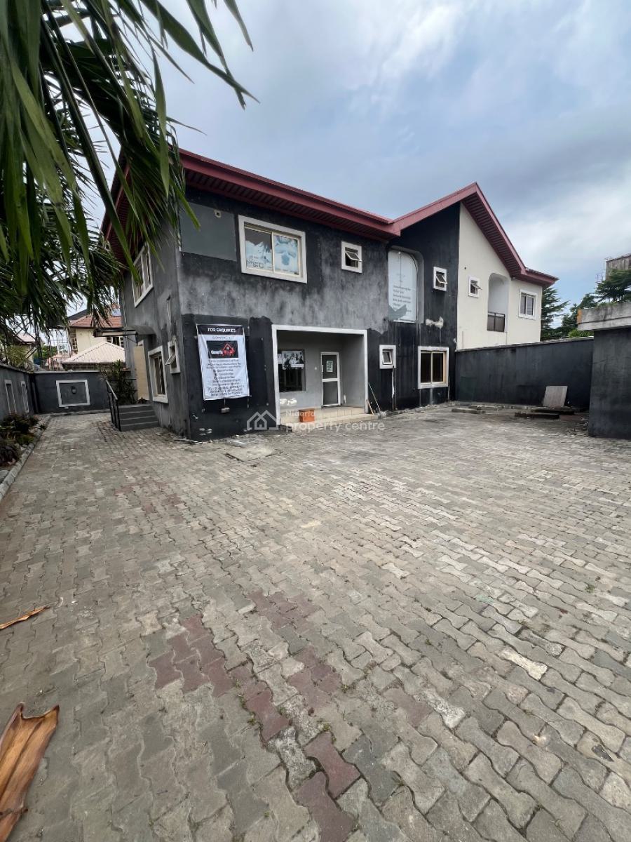 Commercial Space on a Busy Road. Perfect for Any Business., Lekki Phase 1, Lekki, Lagos, Commercial Property for Rent