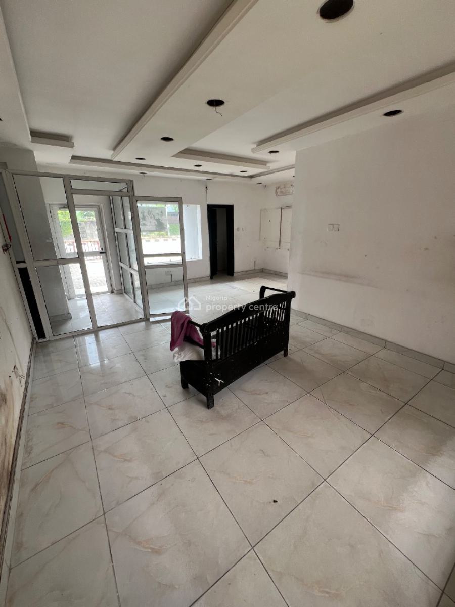 Commercial Space on a Busy Road. Perfect for Any Business., Lekki Phase 1, Lekki, Lagos, Commercial Property for Rent