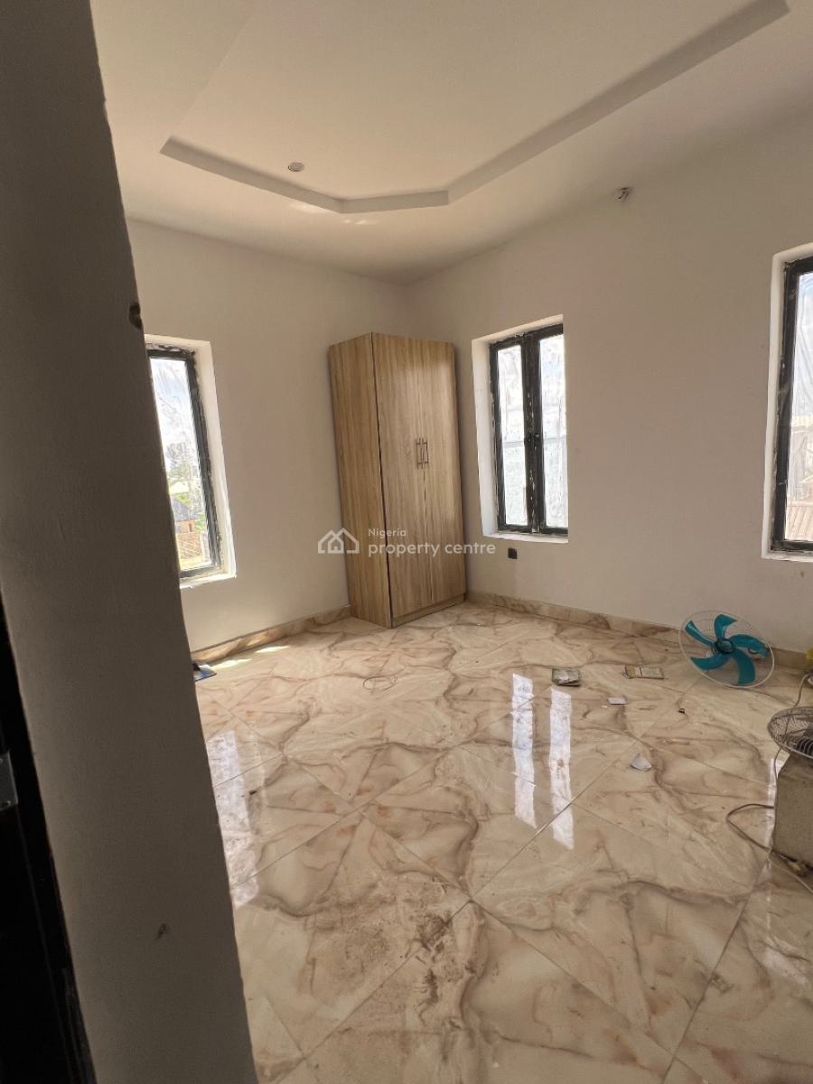 Massive 2 Bedroom Flat Upstairs, Abijo Gra, Abijo, Lekki, Lagos, Flat / Apartment for Rent