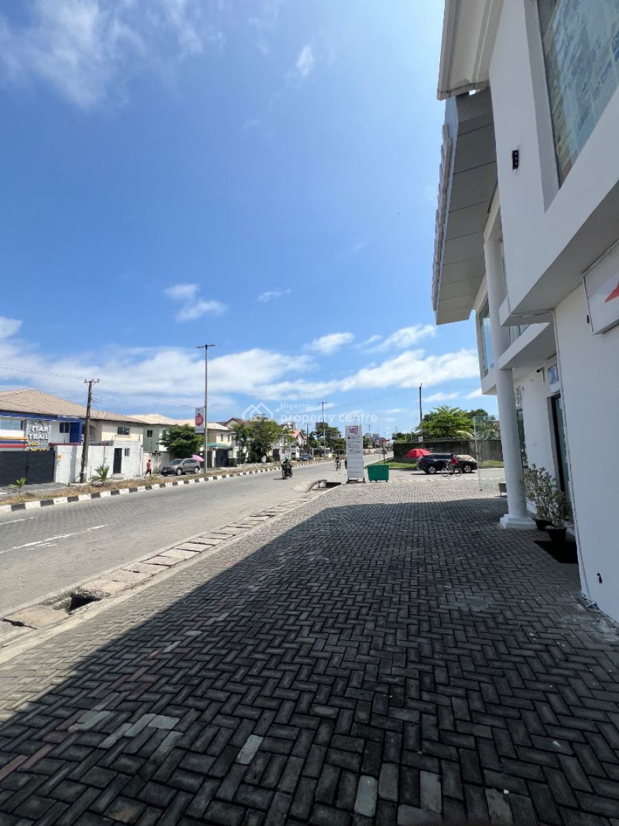 Super-clean and Luxurious Commercial Space Located on a Busy Road, Lekki Phase 1, Lekki, Lagos, Commercial Property for Rent