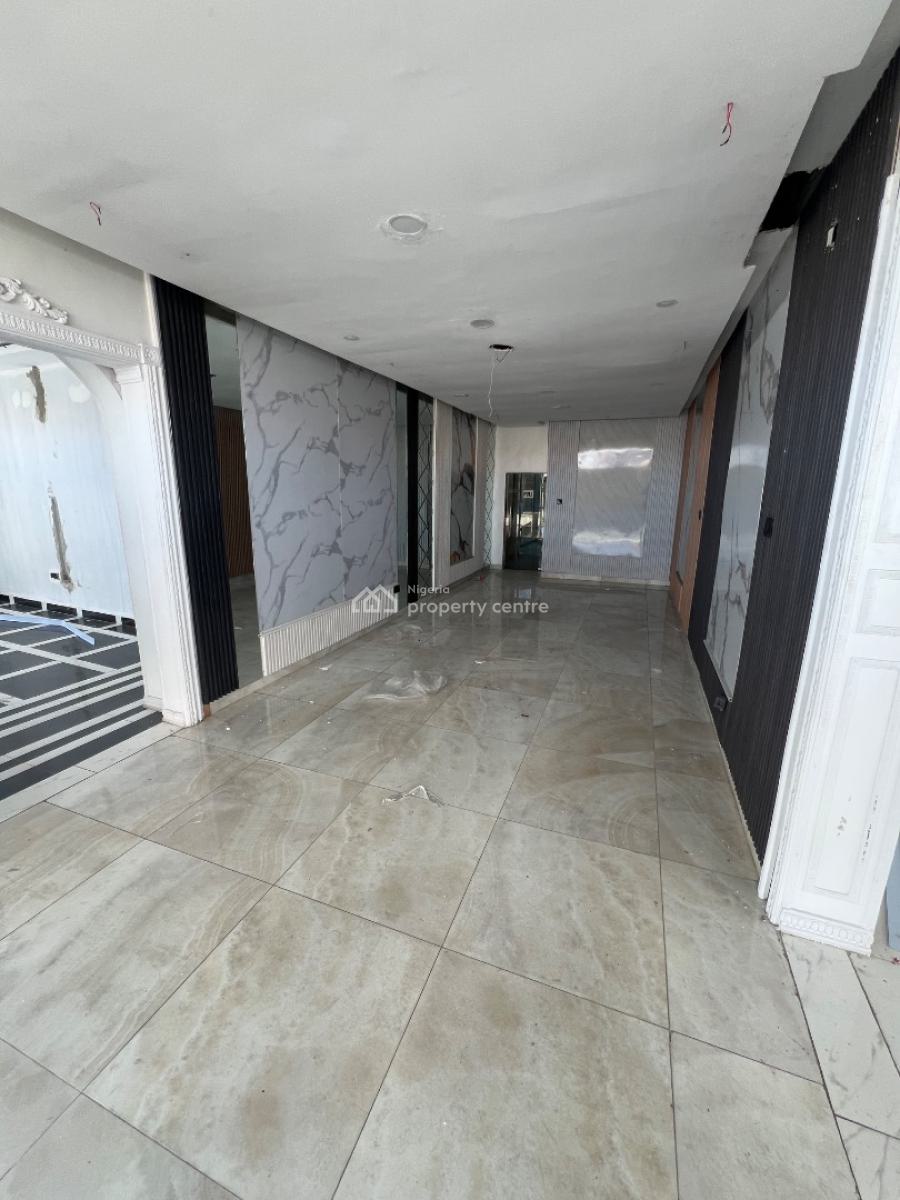 Super-clean and Luxurious Commercial Space Located on a Busy Road, Lekki Phase 1, Lekki, Lagos, Commercial Property for Rent
