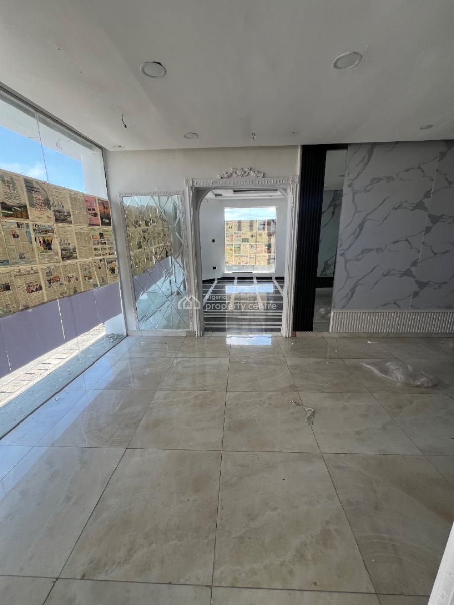 Super-clean and Luxurious Commercial Space Located on a Busy Road, Lekki Phase 1, Lekki, Lagos, Commercial Property for Rent