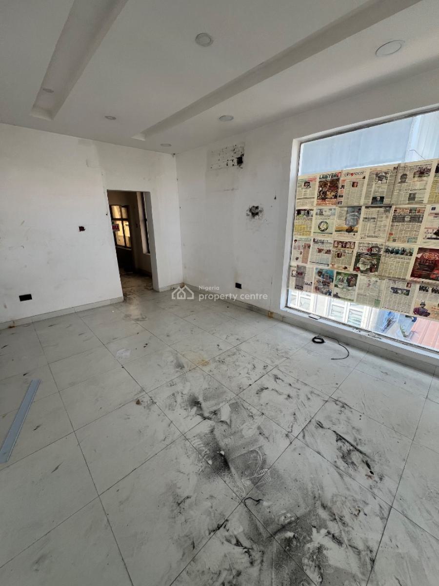 Super-clean and Luxurious Commercial Space Located on a Busy Road, Lekki Phase 1, Lekki, Lagos, Commercial Property for Rent