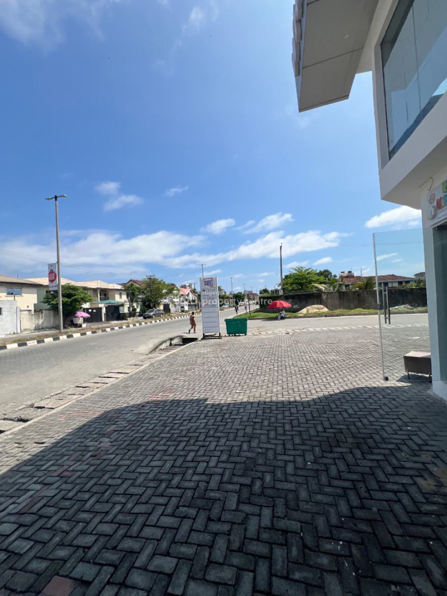 Super-clean and Luxurious Commercial Space Located on a Busy Road, Lekki Phase 1, Lekki, Lagos, Commercial Property for Rent
