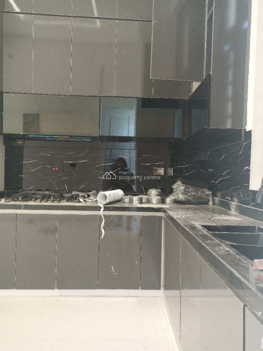 3bedroom Apartment with Pool,gym, Serene and Neat Environment,lekki Phase 1, Lekki Phase 1, Lekki, Lagos, Block of Flats for Sale