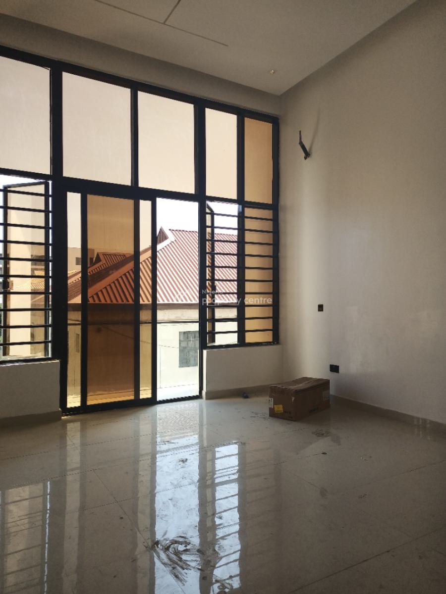 3bedroom Apartment with Pool,gym, Serene and Neat Environment,lekki Phase 1, Lekki Phase 1, Lekki, Lagos, Block of Flats for Sale