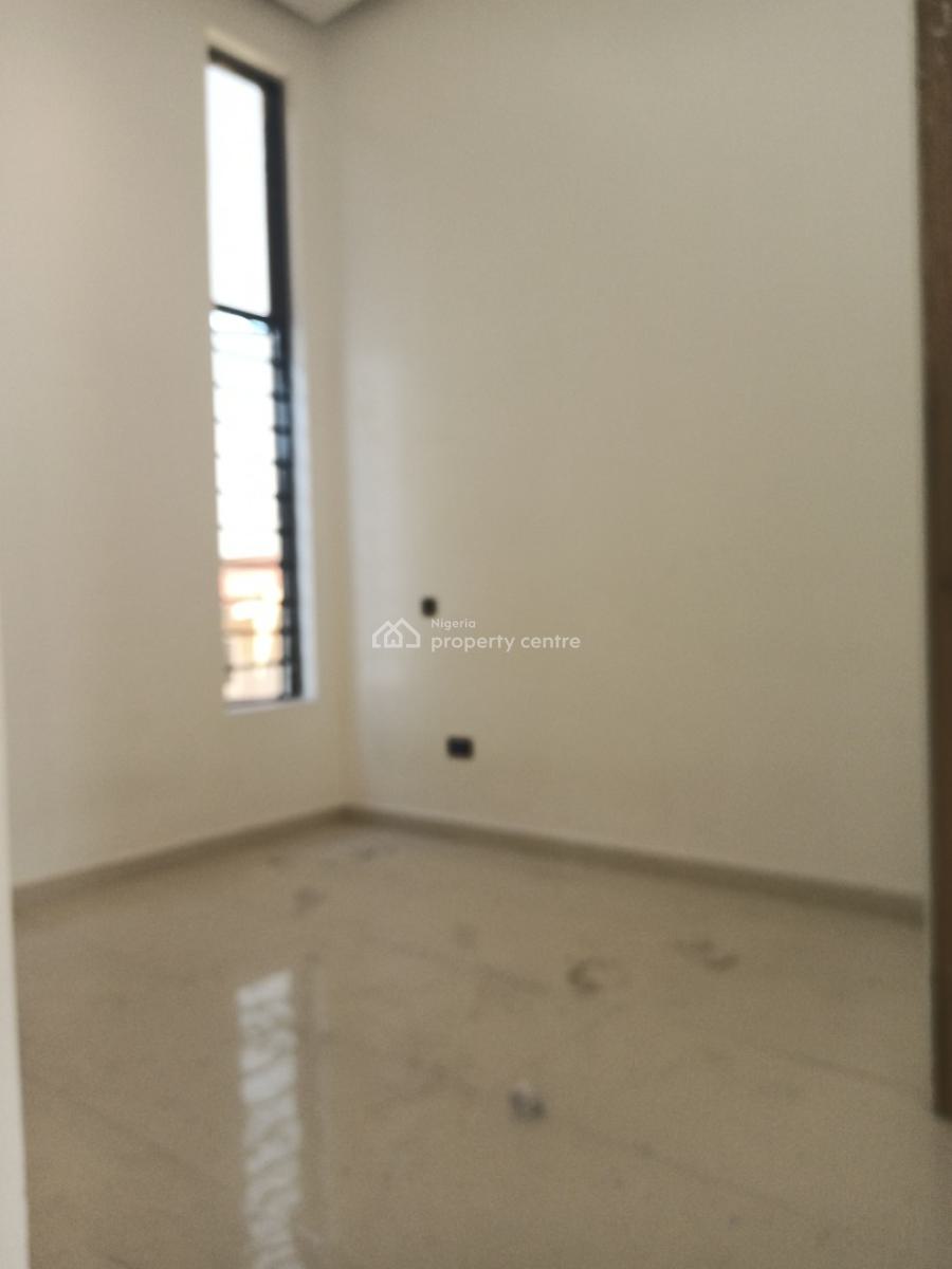 3bedroom Apartment with Pool,gym, Serene and Neat Environment,lekki Phase 1, Lekki Phase 1, Lekki, Lagos, Block of Flats for Sale