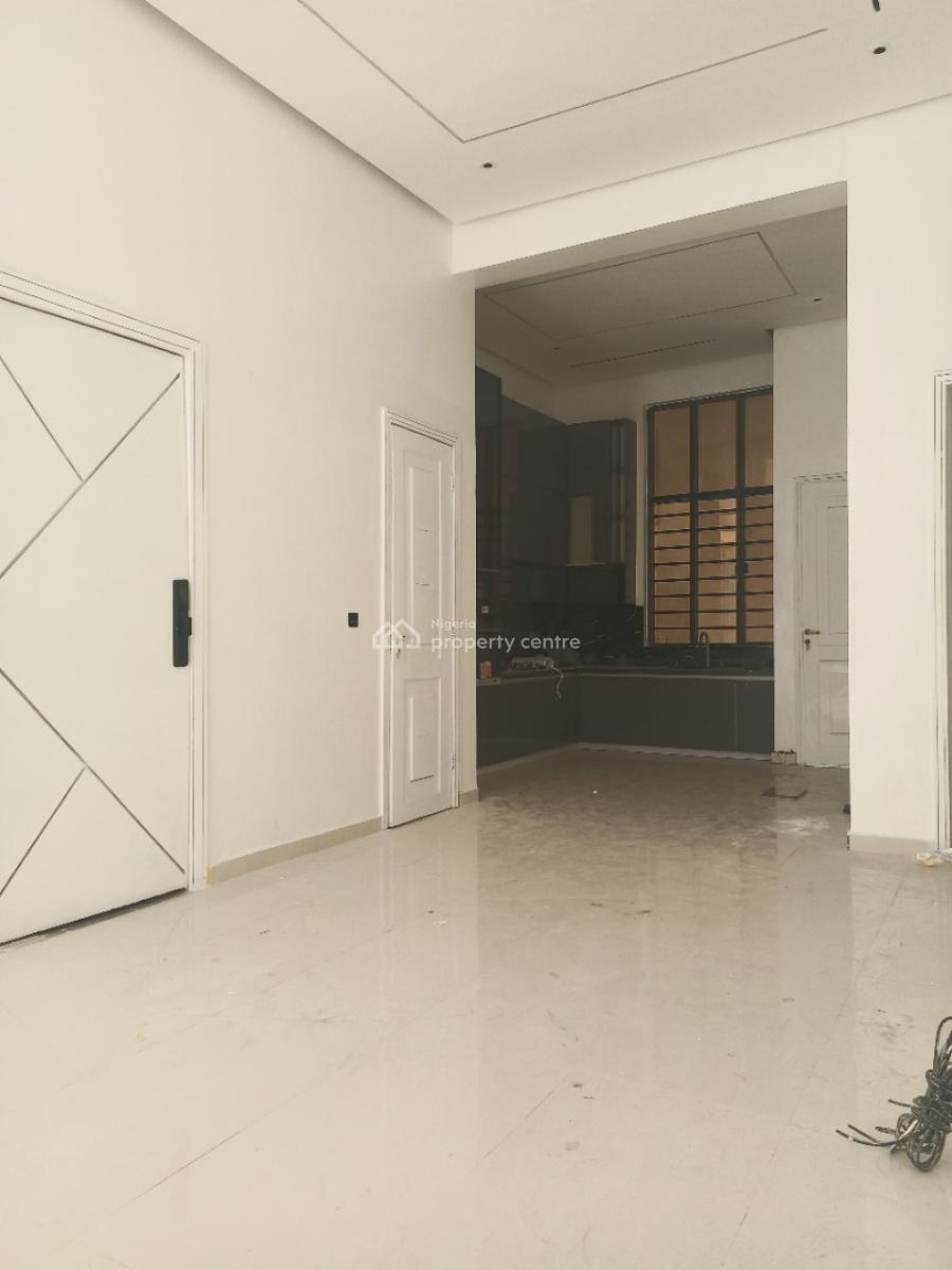 3bedroom Apartment with Pool,gym, Serene and Neat Environment,lekki Phase 1, Lekki Phase 1, Lekki, Lagos, Block of Flats for Sale