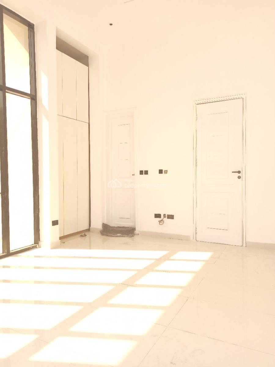 3bedroom Apartment with Pool,gym, Serene and Neat Environment,lekki Phase 1, Lekki Phase 1, Lekki, Lagos, Block of Flats for Sale