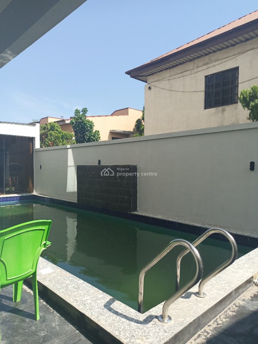 3bedroom Apartment with Pool,gym, Serene and Neat Environment,lekki Phase 1, Lekki Phase 1, Lekki, Lagos, Block of Flats for Sale