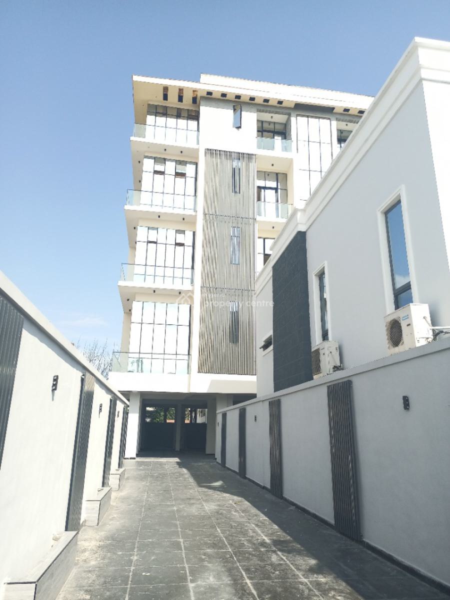 3bedroom Apartment with Pool,gym, Serene and Neat Environment,lekki Phase 1, Lekki Phase 1, Lekki, Lagos, Block of Flats for Sale
