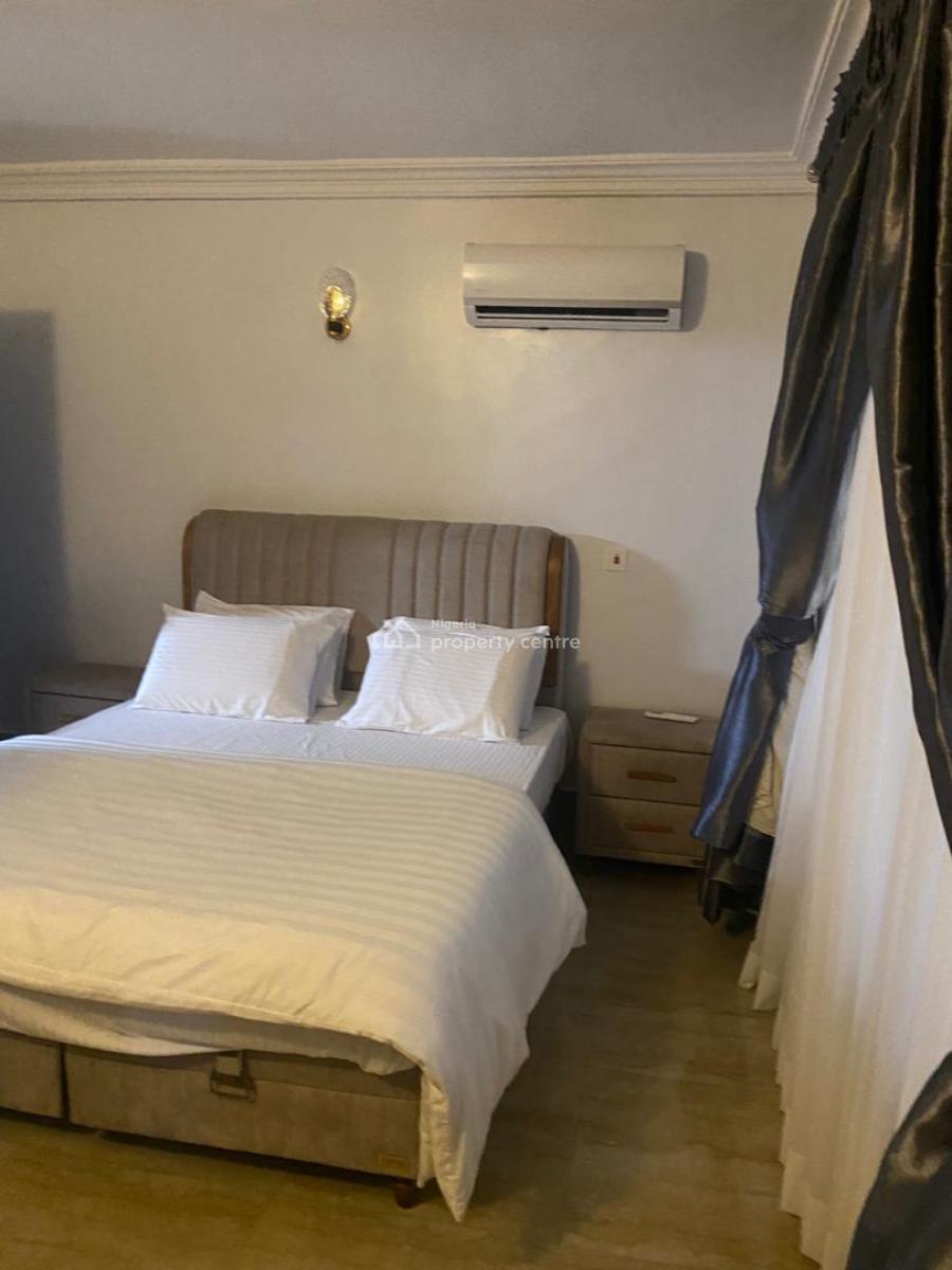 a Fully Furnished and Fully Serviced Three(3) Bedroom Flat and Bq, Asokoro District, Asokoro District, Abuja, Flat / Apartment for Rent