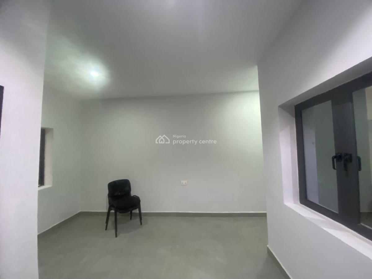 a Fully Furnished and Fully Serviced Three(3) Bedroom Flat and Bq, Asokoro District, Asokoro District, Abuja, Flat / Apartment for Rent