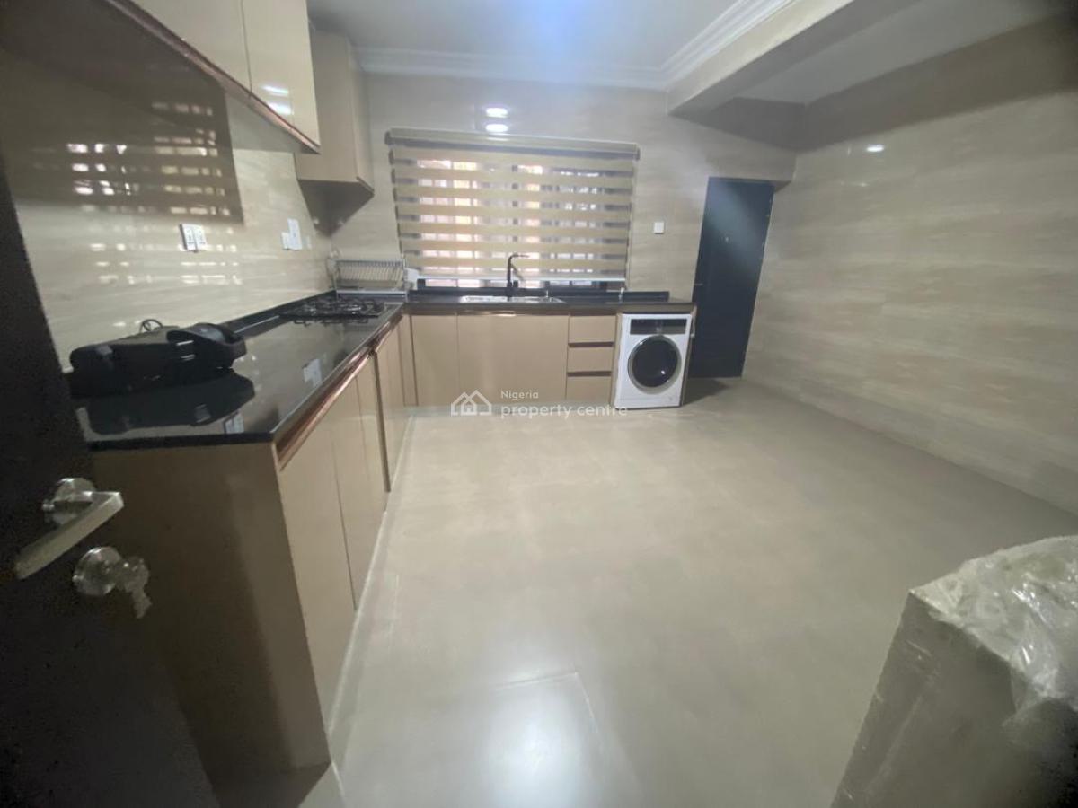a Fully Furnished and Fully Serviced Three(3) Bedroom Flat and Bq, Asokoro District, Asokoro District, Abuja, Flat / Apartment for Rent