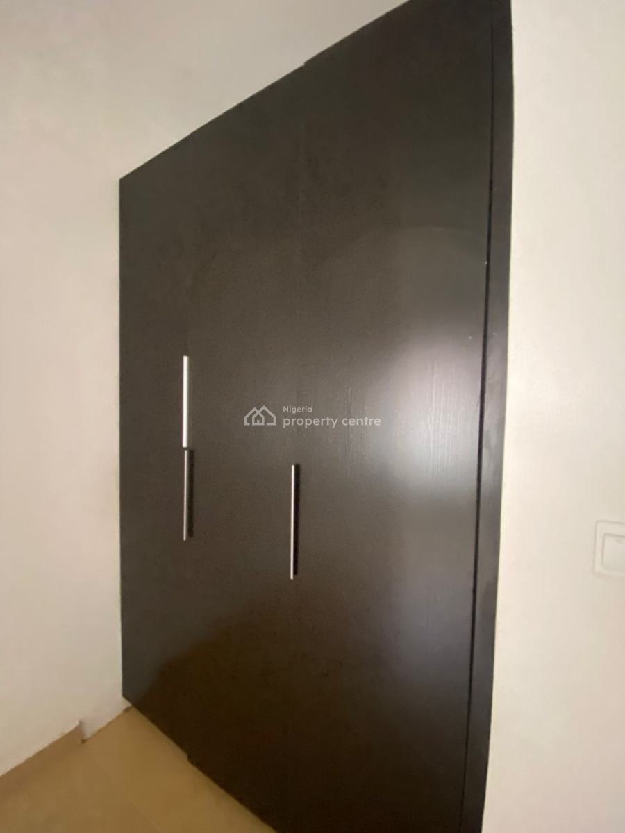 Luxury Plug with a B Q in Premium Area of Lekki, Oral Estate, Lekki, Lagos, Flat / Apartment for Rent