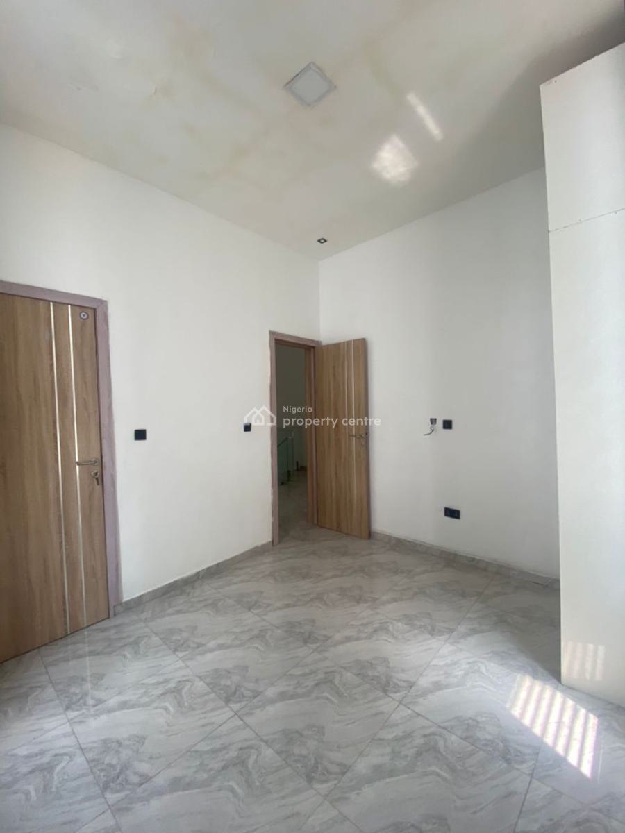 4 Bedroom Semi Detached Duplex with a Room Bq, Daffodil Estate, Lekki, Lagos, Semi-detached Duplex for Sale