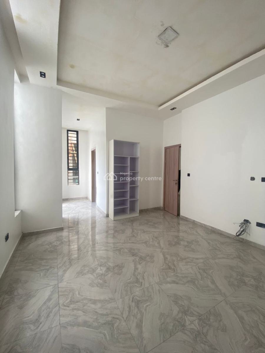 4 Bedroom Semi Detached Duplex with a Room Bq, Daffodil Estate, Lekki, Lagos, Semi-detached Duplex for Sale