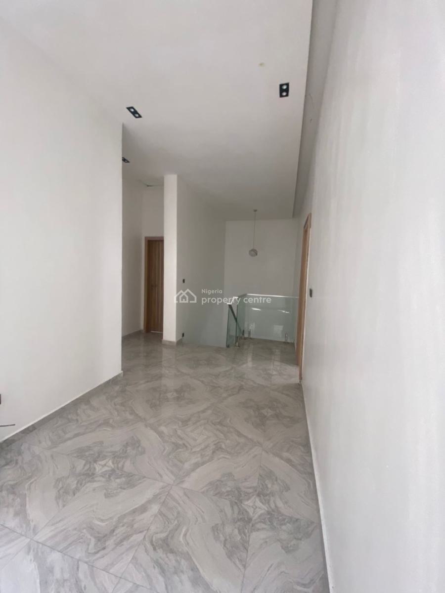 4 Bedroom Semi Detached Duplex with a Room Bq, Daffodil Estate, Lekki, Lagos, Semi-detached Duplex for Sale