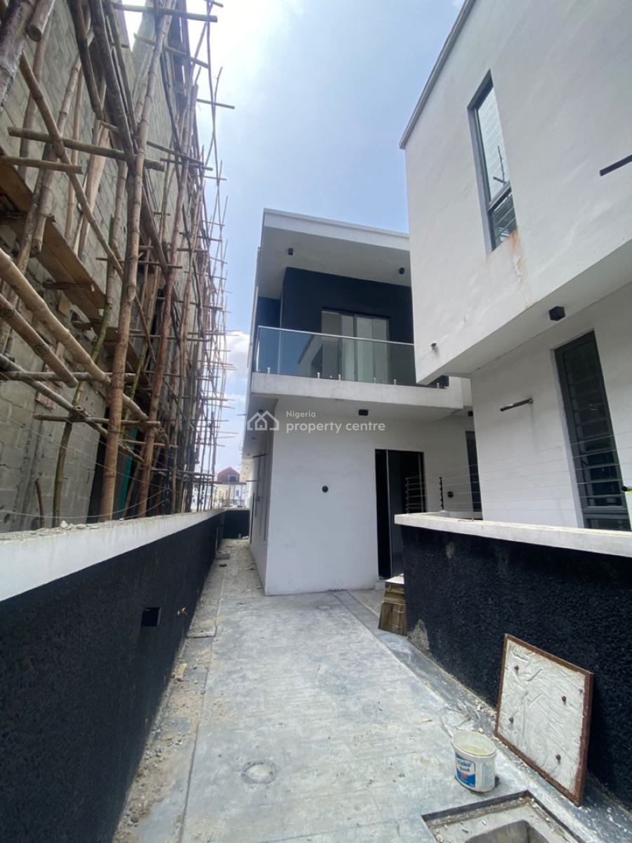 4 Bedroom Semi Detached Duplex with a Room Bq, Daffodil Estate, Lekki, Lagos, Semi-detached Duplex for Sale