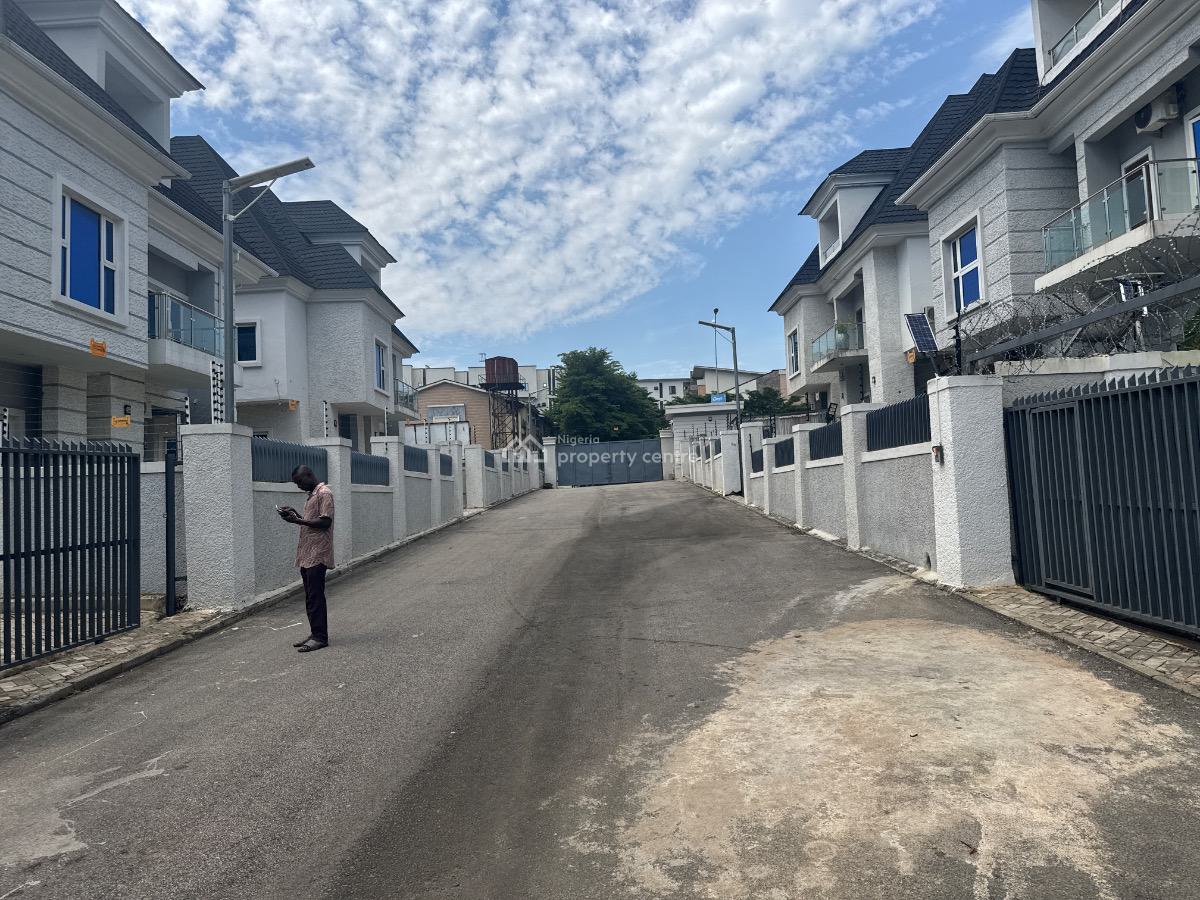 Luxury Finished 5 Bedroom Detached Duplex with Private Gate in a Mini, Guzape Main Abuja, Guzape District, Abuja, Detached Duplex for Sale