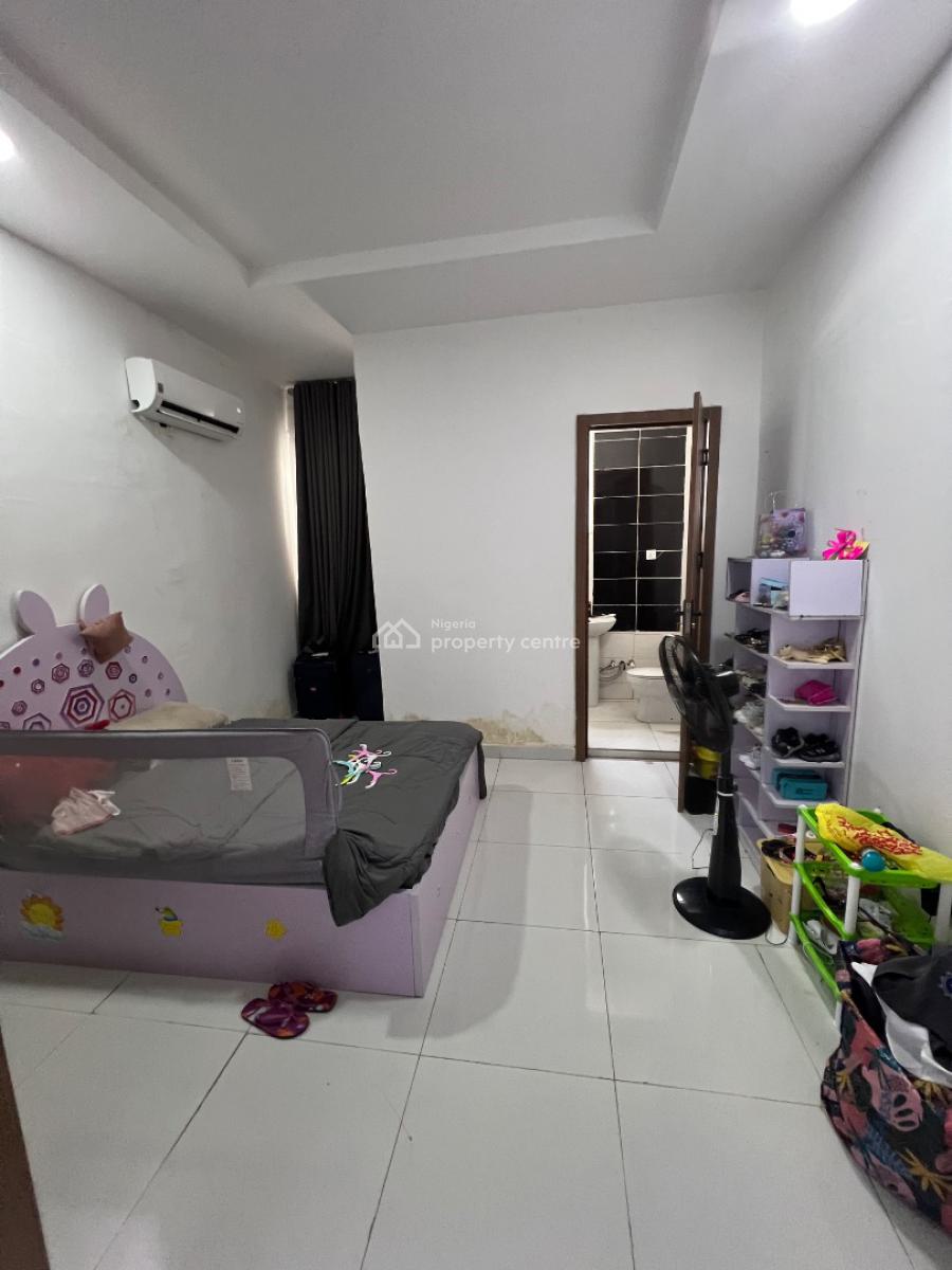Spacious 4bedroom Terrace Duplex in a Well Secured and Serviced Estate, Conservation Road (west Bridge Estate), Lekki Phase 2, Lekki, Lagos, Terraced Duplex for Sale